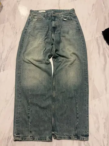 ZARA 와이드 레그 데님 팬츠 EUR 42 거의 미착용입니다.