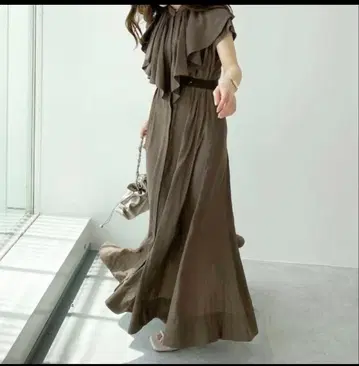 COCODEAL 프릴 칼라 원피스