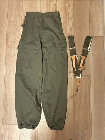 동독군 탱커 팬츠 서스펜더 포함