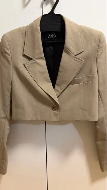 ZARA 베이지 테일러드 자켓