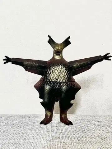 울트라맨 괴수 벰스타 소프트 비닐 당시 물건 일본제 레트로