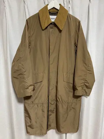 바버 빔즈 별주 나일론 코트 38 베이지