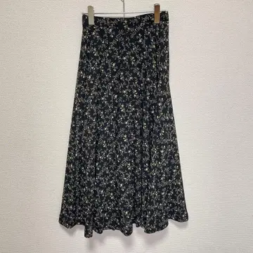 Lois CRAYON 꽃무늬 플레어 스커트 블랙 M