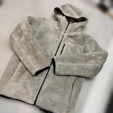 UNIQLO 보아 자켓