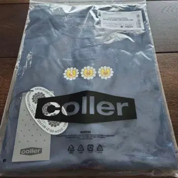 뉴진스 무라카미 다카시 콜라보 티셔츠 네이비