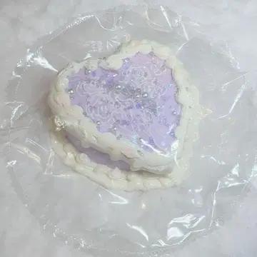 kikisquishy 키키 스퀴즈 쪼물쪼물 하트 홀케이크 흐릿흐릿