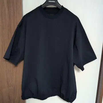 새상품급 다이와피어39 테크 드로스트링 티 네이비