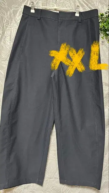 [새상품] 유니클로 저지 배럴 레그 팬츠 네이비 완판템