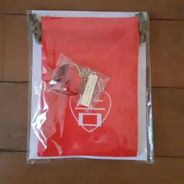 미개봉 새상품! 카구야 님은 고백받고 싶어 반짝이는 진홍색 하트형 키링