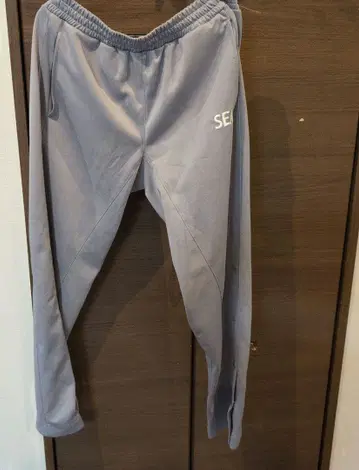 SEA 그레이 조거 팬츠 스냅 버튼 부착
