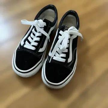 VANS 하이컷 스니커즈 블랙/화이트
