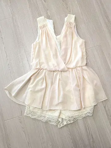 LagunaMoon 아이보리 레이스 올인원 프리 사이즈