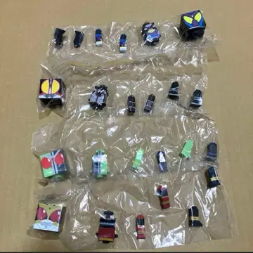 가면라이더 폴리곤 헤드 피규어 가브 파이즈 W 쿠우가 가챠