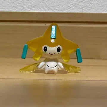 몬코레 지라치 클리어