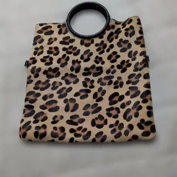 레오파드 무늬 가죽 토트백