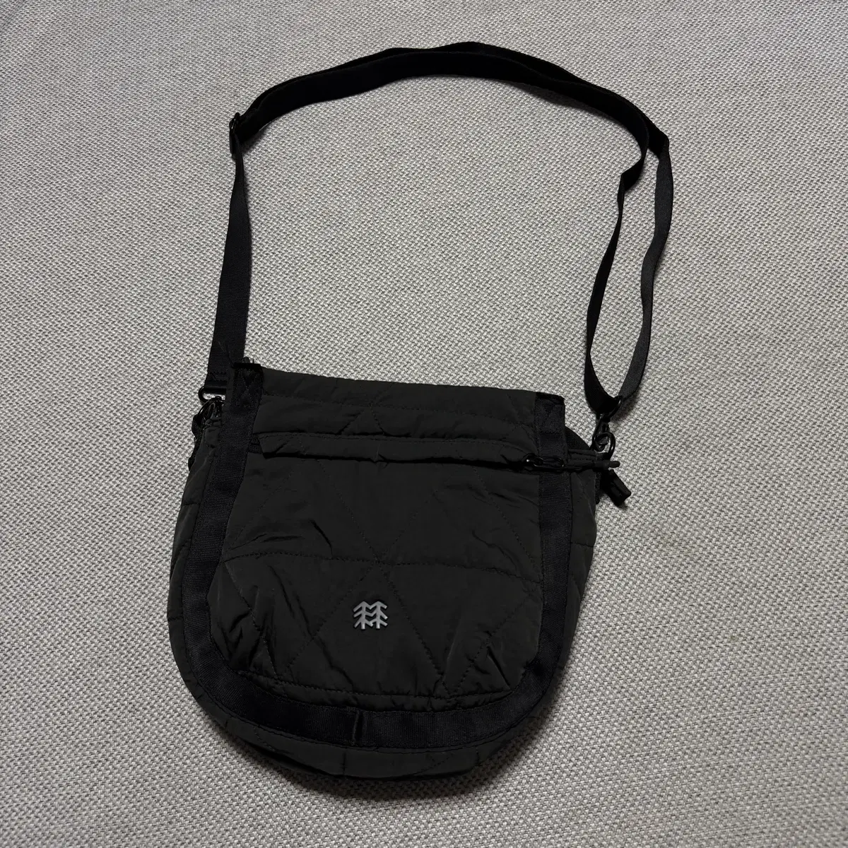 爆買い，セール F KOLON SPORT ナイロン ミニ クロスバック ショルダー 