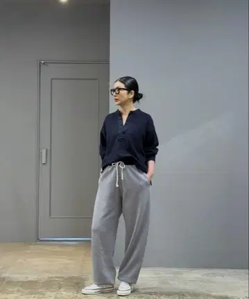 ANDER SIDE SEAMLESS SWEAT PANTS PLEASE