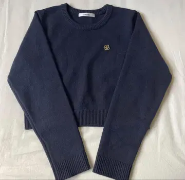 스나이델 미니 브로치 풀오버