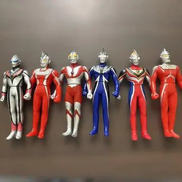 울트라맨 피규어 6체 세트