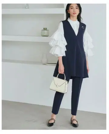 V넥 백리본 베스트 & 테이퍼드 팬츠 세트