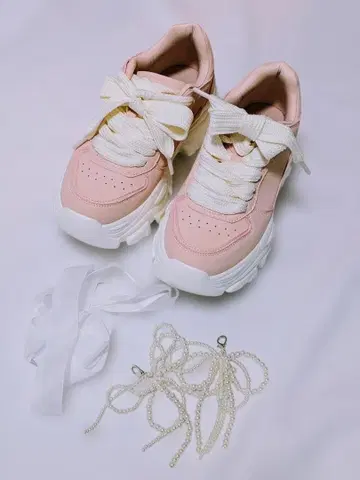 Olive des Olive 펄 리본 포함 스니커즈