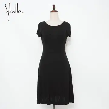 새상품급 Sybilla 플레어 원피스 블랙 사이즈 40*HD1144