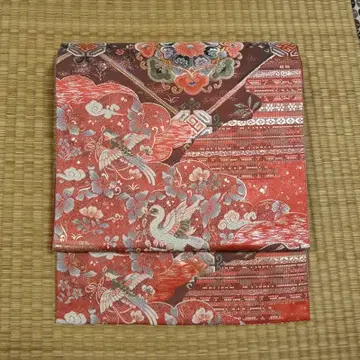 옅은 다홍색에 새와 보상화 문양 후쿠로 오비