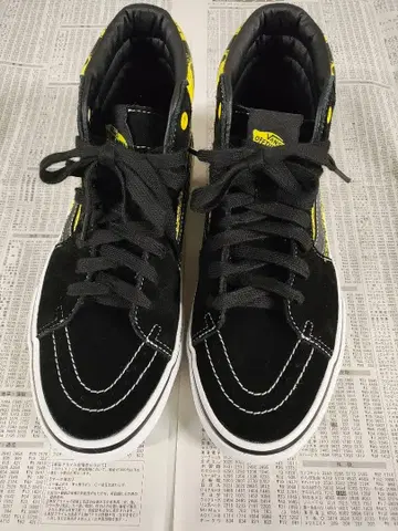 반스 스펀지밥 하이컷 스니커즈 25cm (USED)