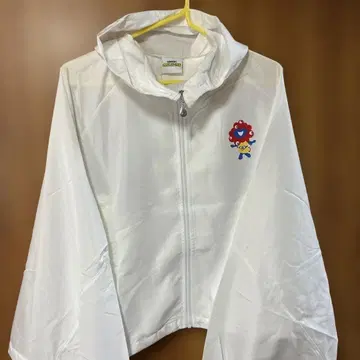 미야쿠미야쿠+미니언즈 후드티 UV 후드티 화이트 M