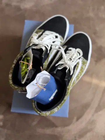 올리브 그린/블랙 vans 올드스쿨