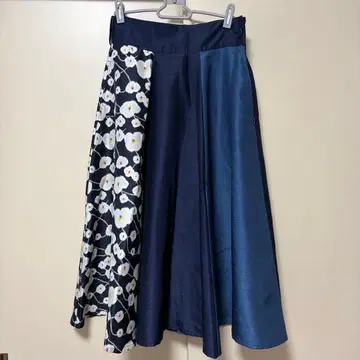 후리후 아네모네 언니 모네 플레어 스커트 꽃무늬 네이비