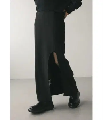 STYLEMIXER U 슬릿 스트레이트 스커트