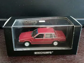 MINICHAMPS Volvo 740 GL 1/43