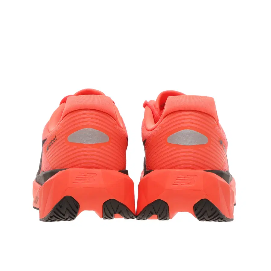[265] New Balance PureBalance Level v5 炫目红/黑/银金属色