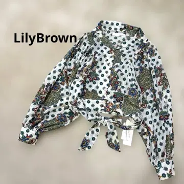 택 포함 LilyBrown 릴리 브라운 오리엔탈 패턴 오픈 카라 셔츠