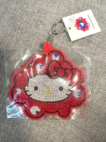 미야쿠미야쿠 키티 반짝이는 가죽 키링 오사카 만박