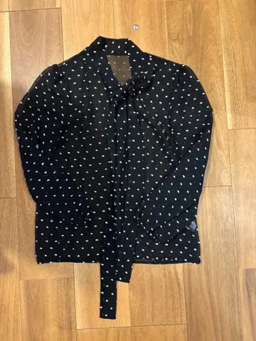 Diagram 도트 무늬 리본 포함 셔츠 보타이