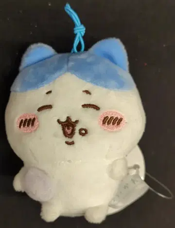 퍼레이드 하치와레 투성이 마스코트 치이카와 (먼작귀) 오니기리 들고 있음