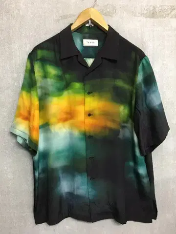 터크 22SS 반팔 셔츠 그라데이션 오픈 카라 셔츠