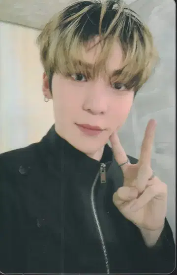 ATEEZ LIMITLESS 윤호 트레이딩 카드