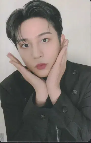 ATEEZ LIMITLESS JONG HO 트레이딩 카드