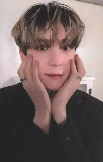 ATEEZ LIMITLESS YUN HO 트레이딩 카드
