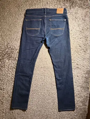 Abercrombie & Fitch 슬림핏 데님