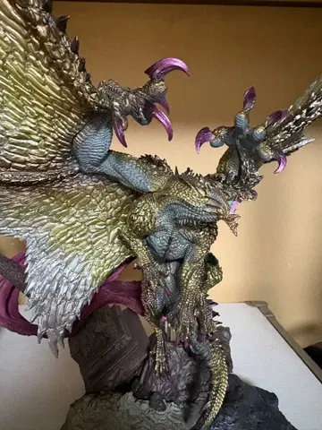 몬스터 헌터 샤갈 마갈라 피규어