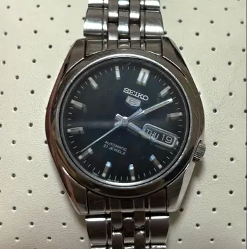 세이코 5 자동 와인딩 뒷면 스켈레톤