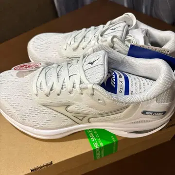 Mizuno WAVE LEGACY 화이트 러닝화 25.5cm