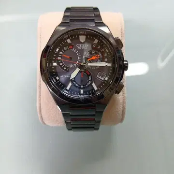 올 블랙 티타늄 시티즌 CITIZEN ATTESA 크로노 E610