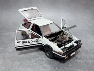 AUTOart 1/18 도요타 스프린터 트레노 AE86 이니셜 D