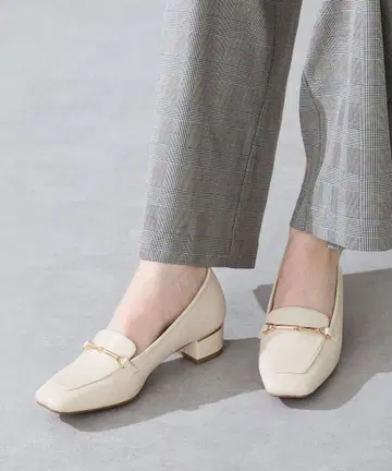 오리엔탈 트래픽 로퍼 펌프스 베이지 22cm