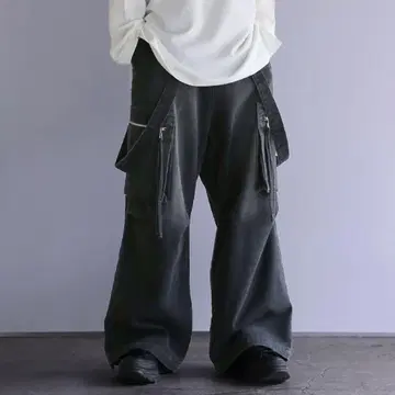 LILL 루즈 실루엣 하이웨스트 서스펜더 ZIP 포켓 데님 카고 팬츠